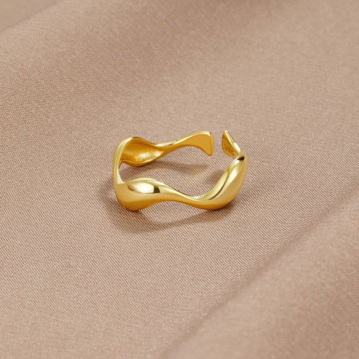 Soleil Wave Ring
