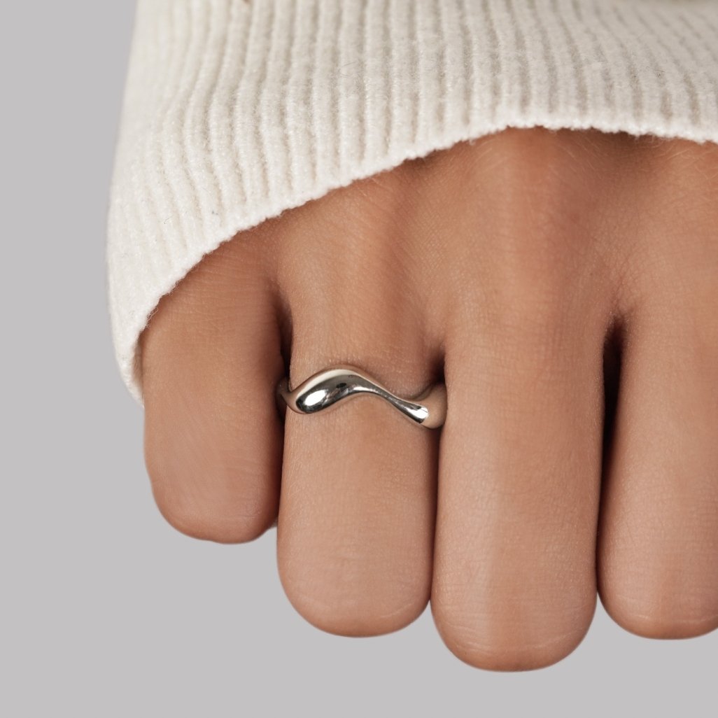 Sienna Silver Wave Ring