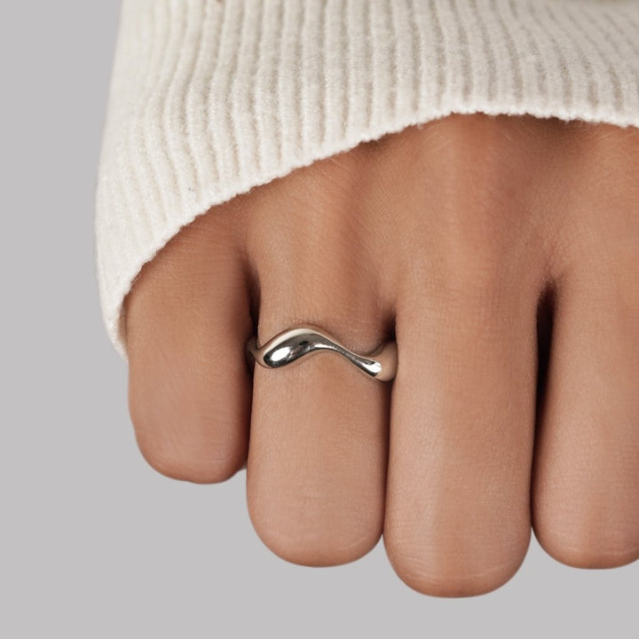 Sienna Silver Wave Ring