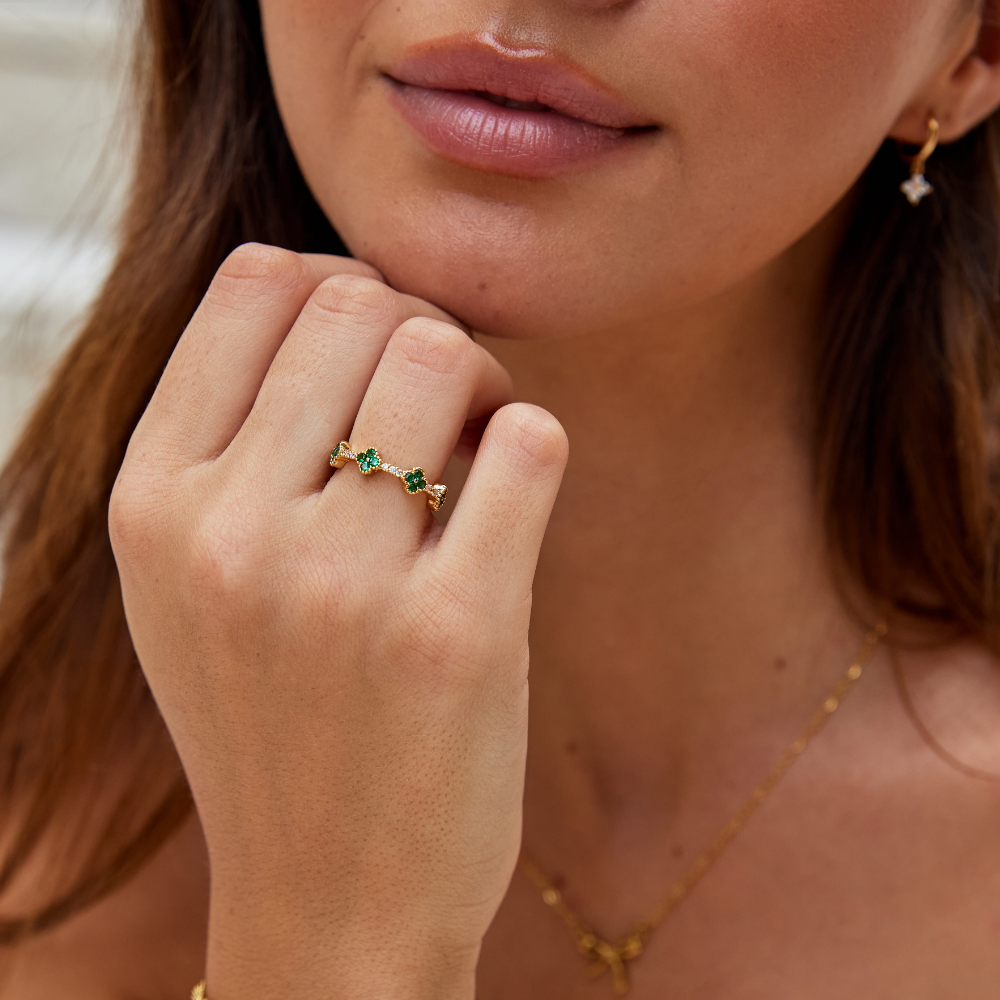 Emerald Clover Ring