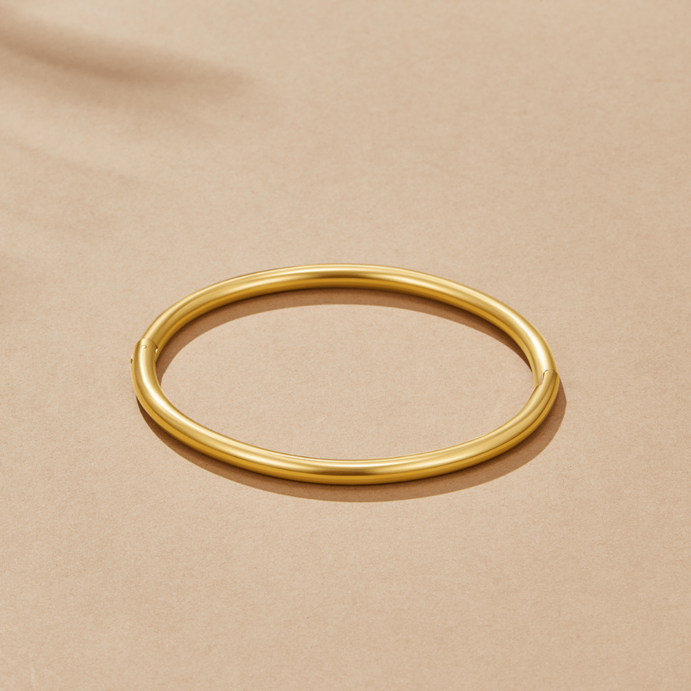 Madeleine Classic Bangle