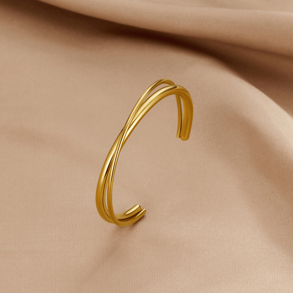 Estelle Crossover Cuff