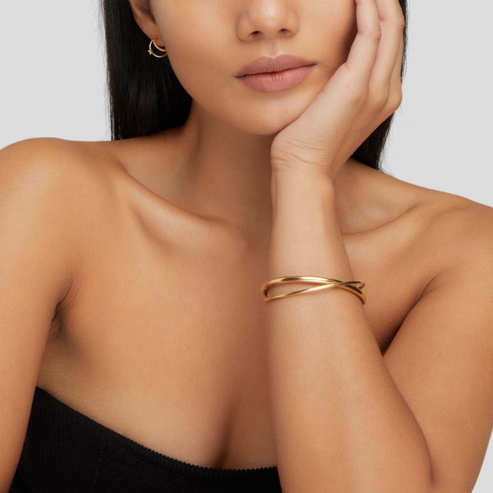 Estelle Crossover Cuff