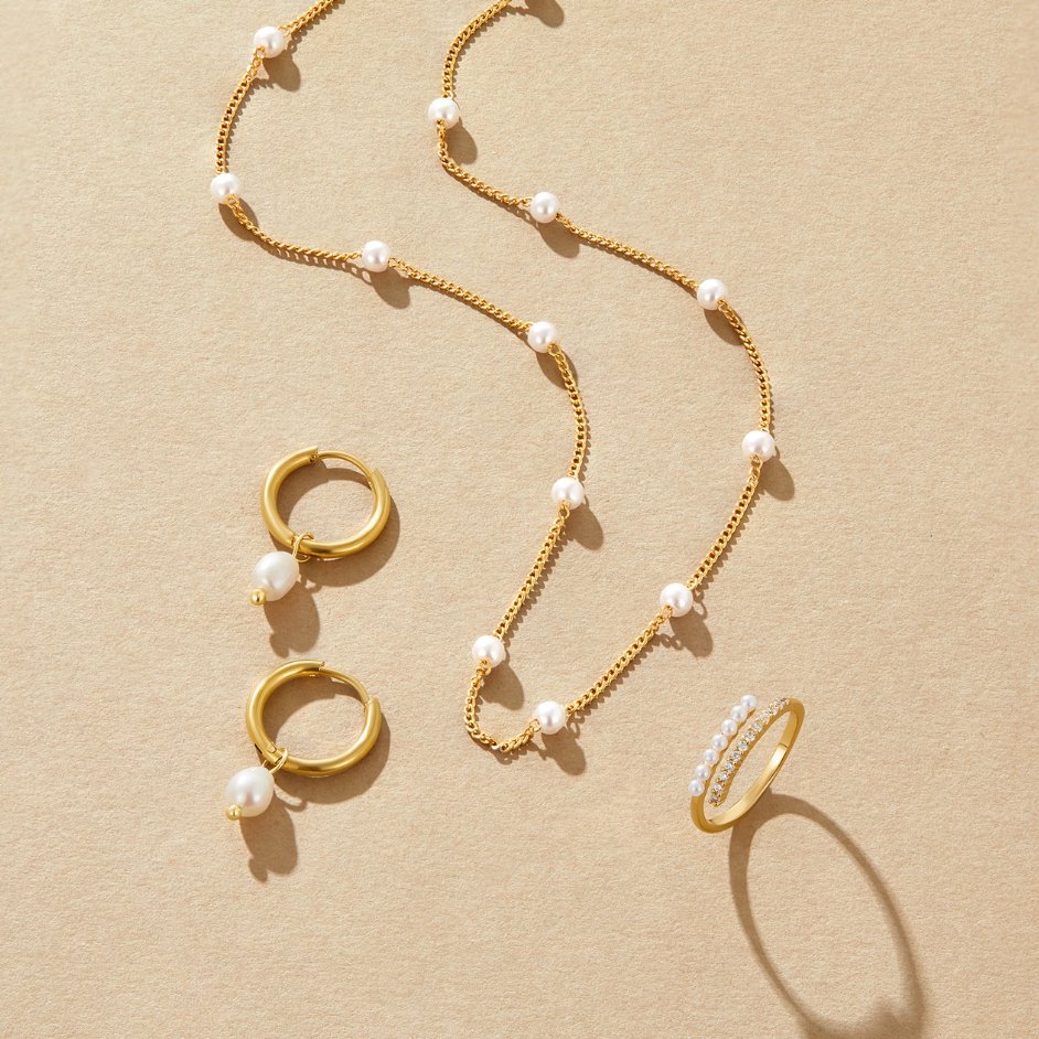 Luna Pearl Hoops Earrings