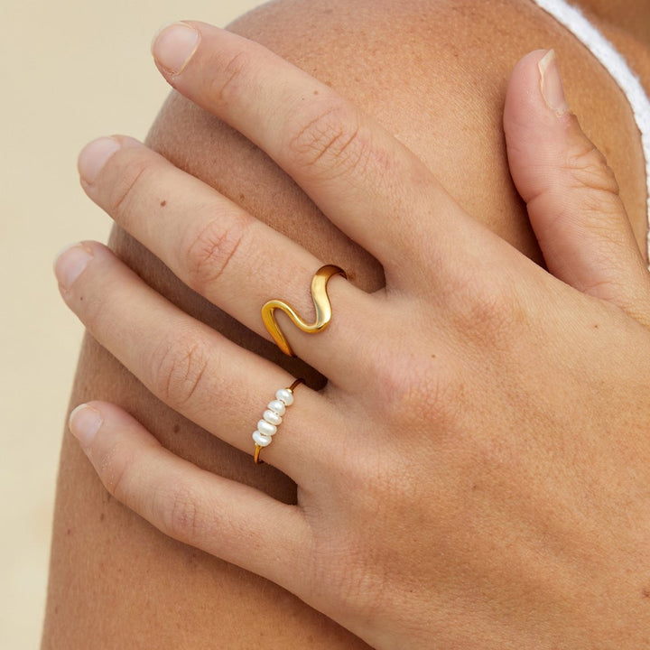 Serena Gold Wave Ring