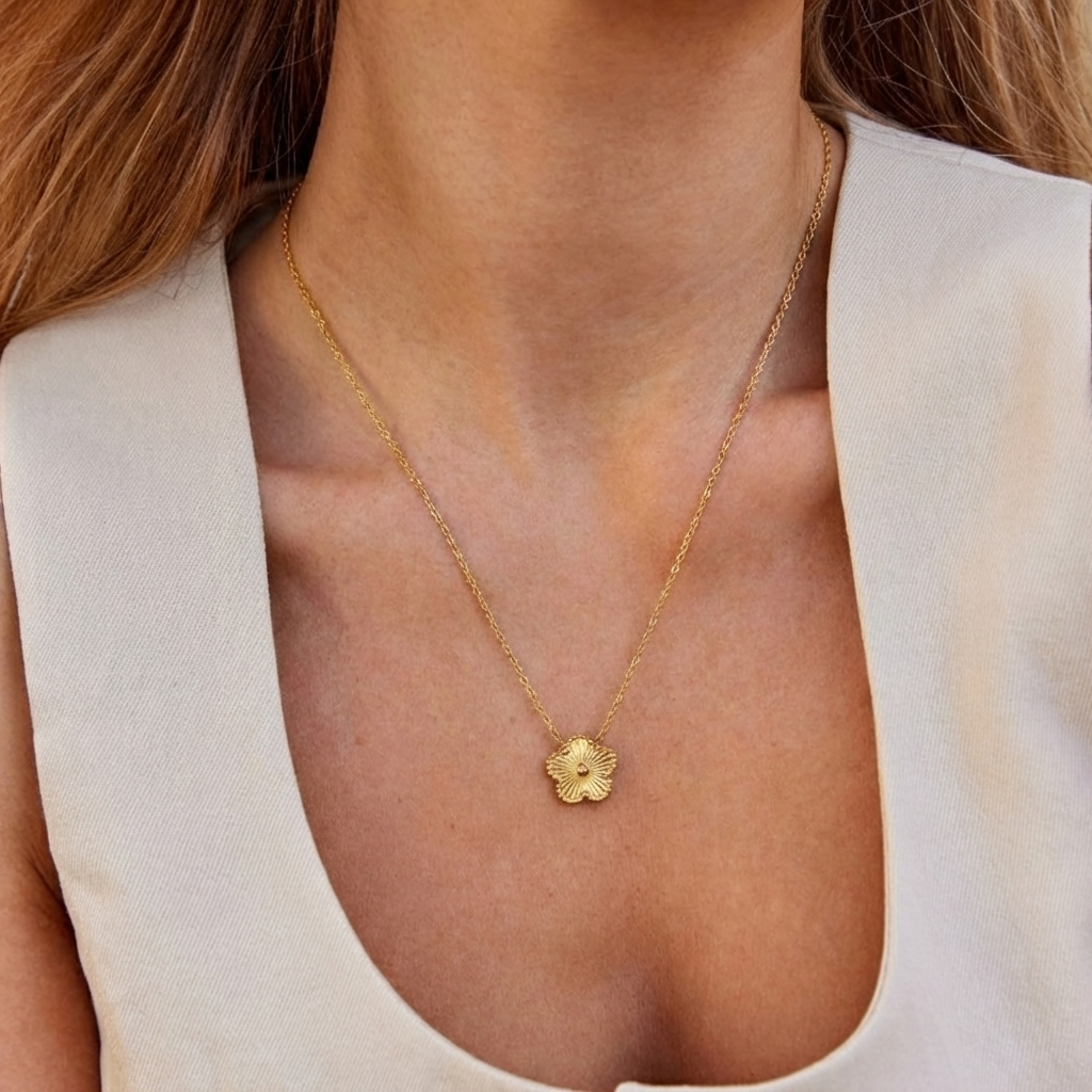 Delphine Bloom Necklace
