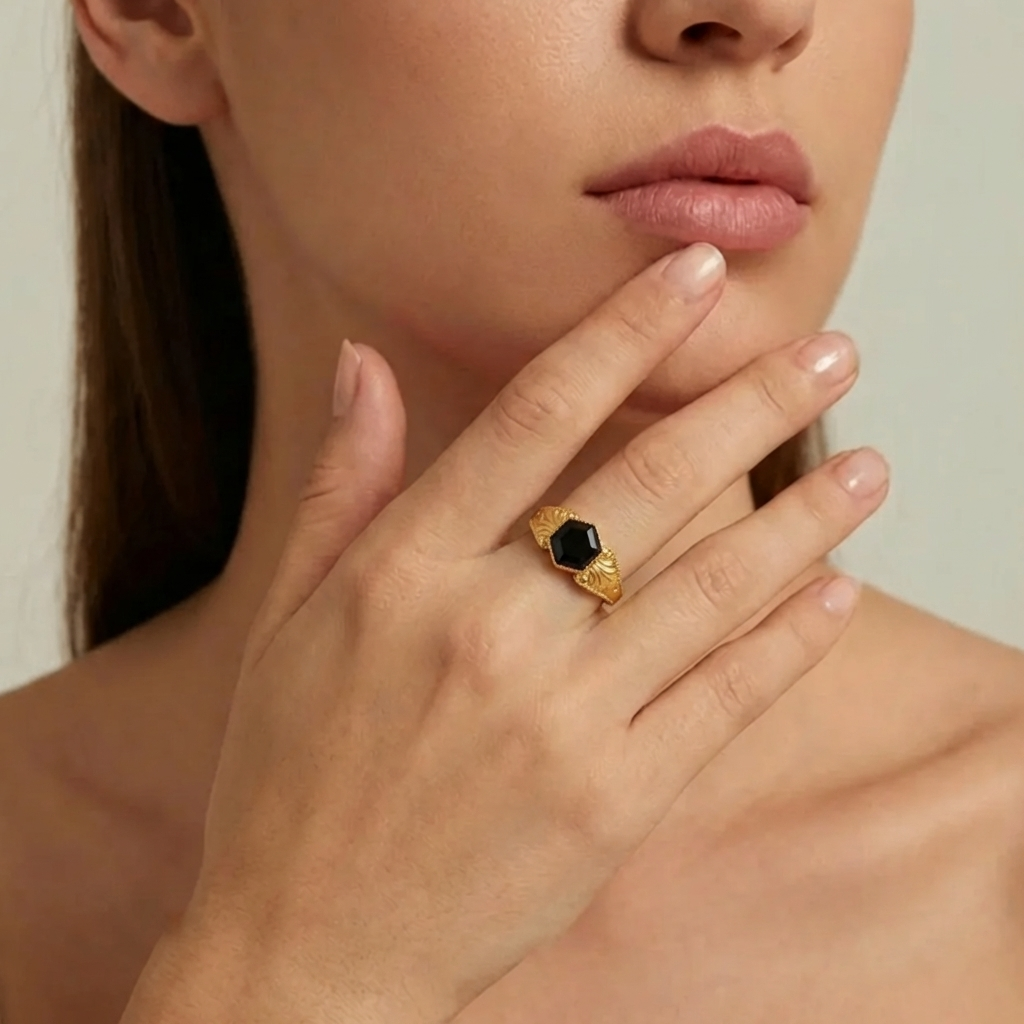Noir Heirloom Ring