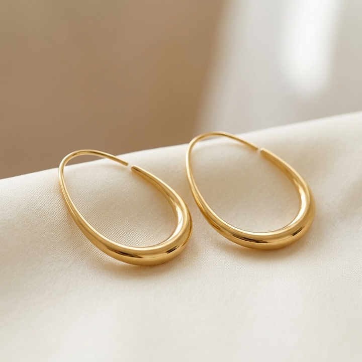 Céleste Open Hoop Earrings