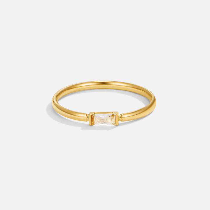 Elara Crystal Ring