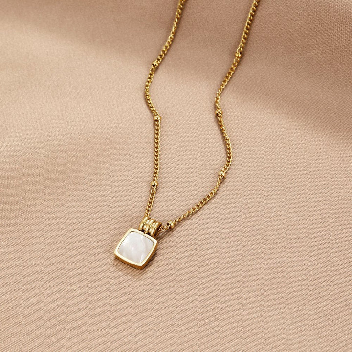 Elowen Shell Pendant Necklace