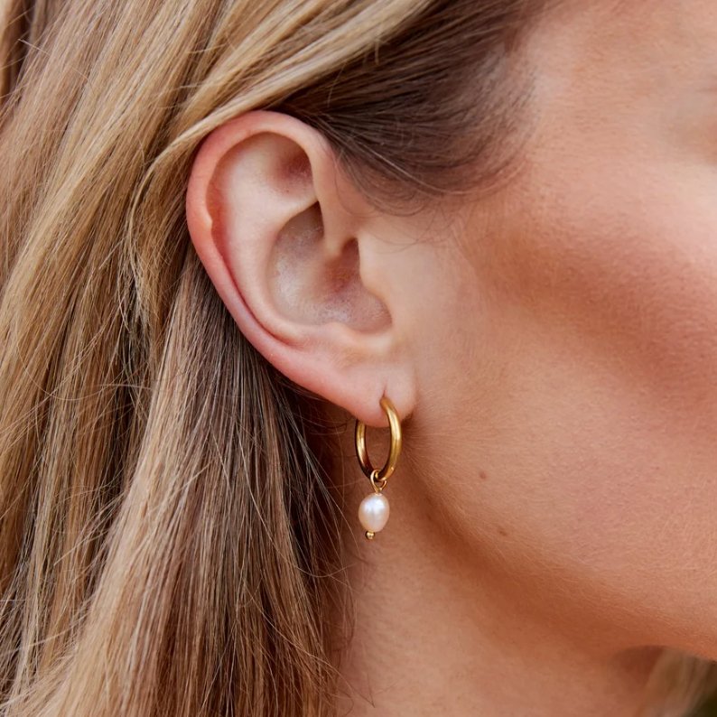 Pearl Bella Hoop Earrings
