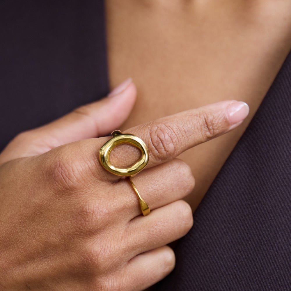 Aurelia Oval Ring
