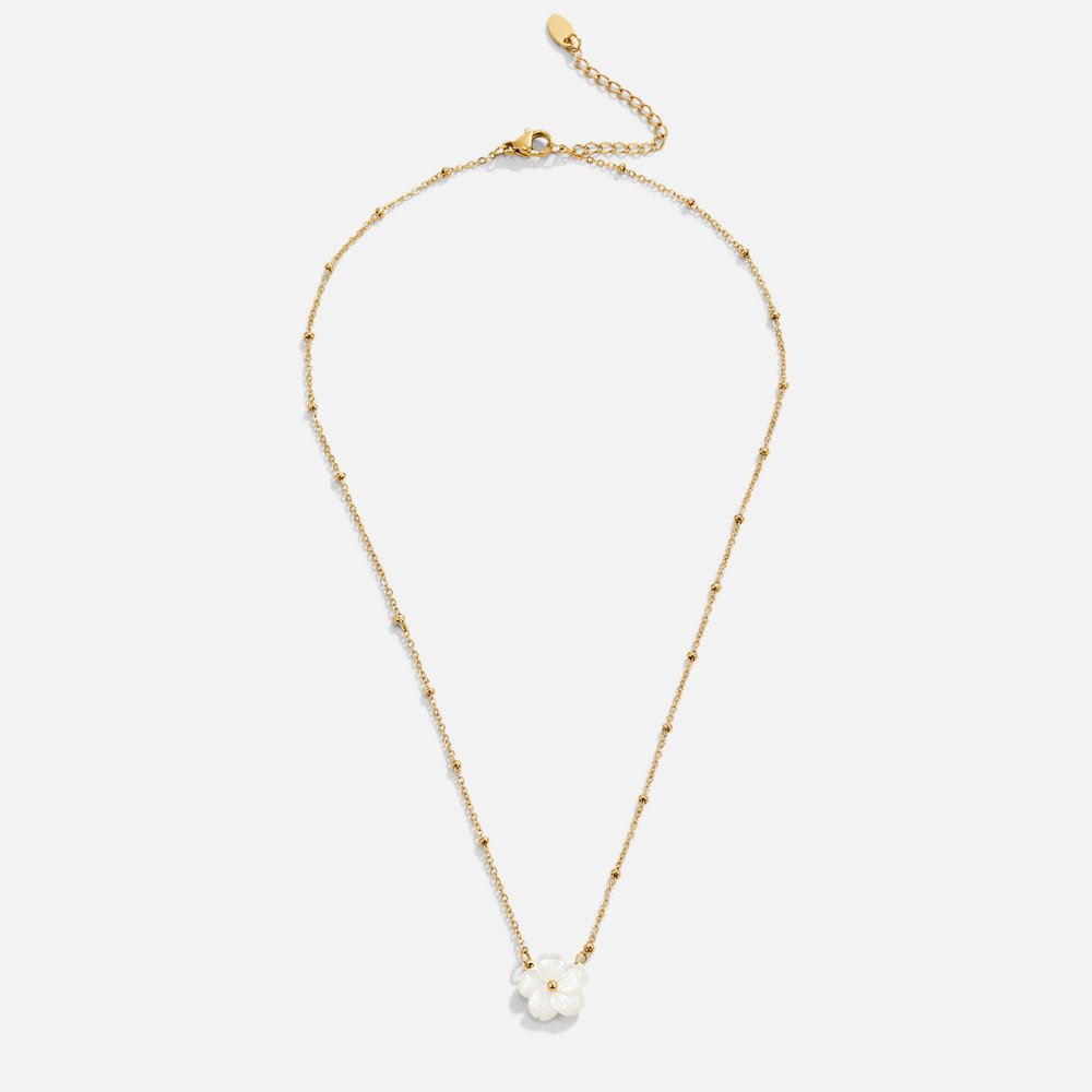 Amélie Shell Necklace