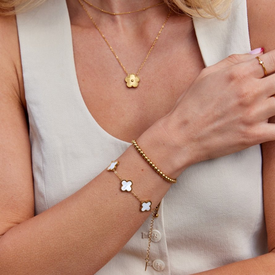 Lucienne Shell Clover