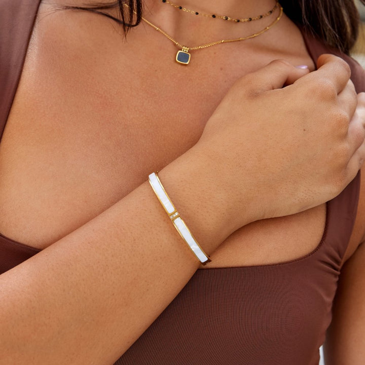 Annelise Pearl Bangle